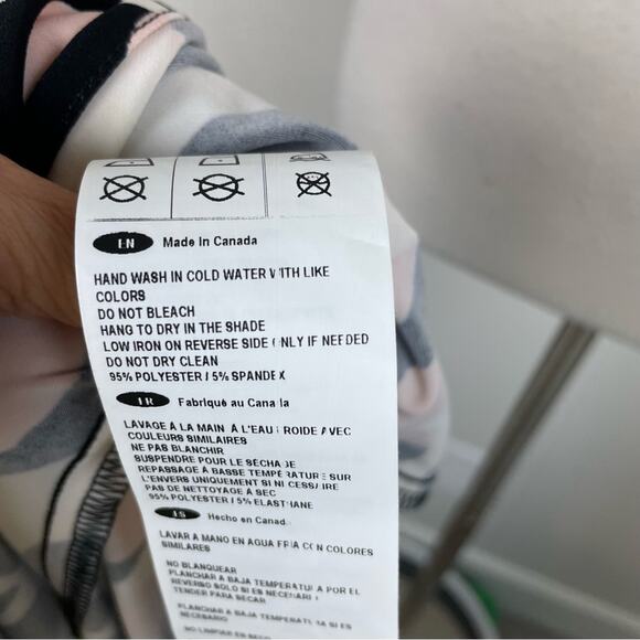 Joseph Ribkoff Pink Black White Knit On or Off Shoulder Abstract Circle Top 12 - Picture 8 of 8